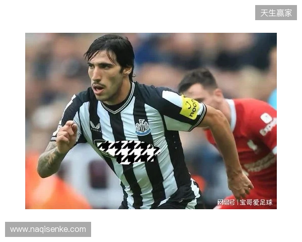 记者：曼联无意吉马良斯；认为重金签托纳利在成本上不划算